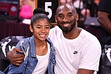 Kobe Bryant, daughter killed in copter crash, 7 others dead