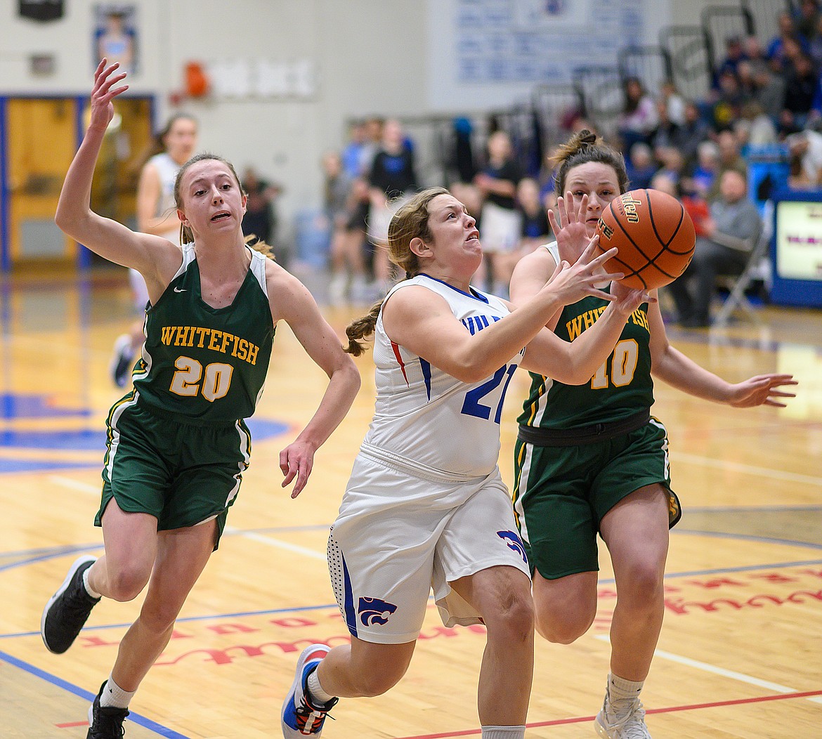 Graceanne Sevesind with the breakaway against the Lady Bulldogs Friday night.