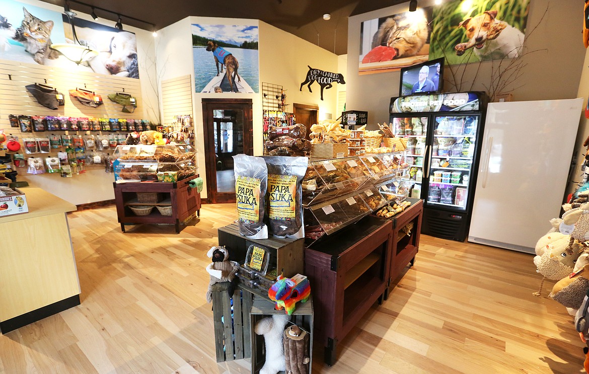 $ID/NormalParagraphStyle:MACKENZIE REISS | Bigfork Eagle
$ID/NormalParagraphStyle:Powder Hounds Pet Supply is stocked with dog treats, canine apparel, food and more.