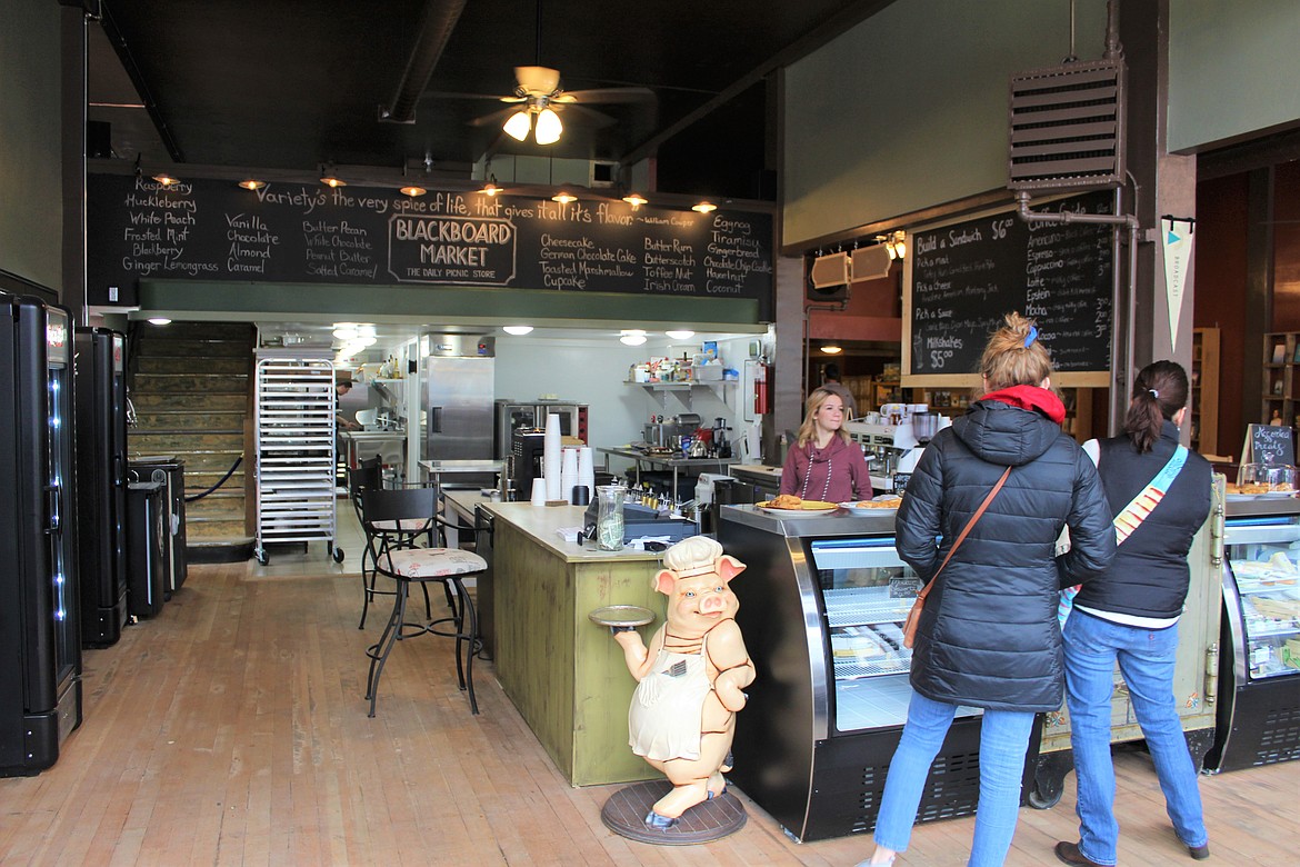 The front entryway to the Todd’s Bookstore & Coffee portion of the Blackboard Marketplace. The coffee shop offers Broadcast brand coffee from Seattle and freshly baked goods, such as breads and cookies. Customers can also enjoy specialty deli meats, craft beer and wine in the new coffee shop.
