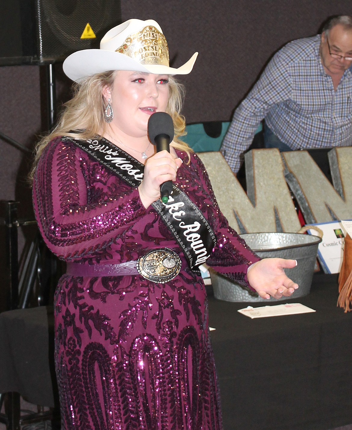 Miss Moses Lake Roundup Mykiah Hollenbeck addresses the crowd at her coronation in Othello on Saturday evening.
