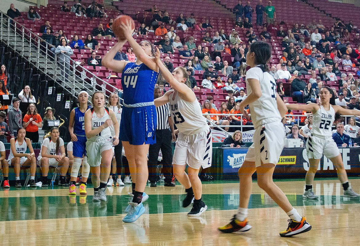 Casey McCarthy/Columbia Basin Herald 
 Rylee McKay goes up for two of her seven points on Friday afternoon against Zillah in the 1A Girls Hardwood Classic.