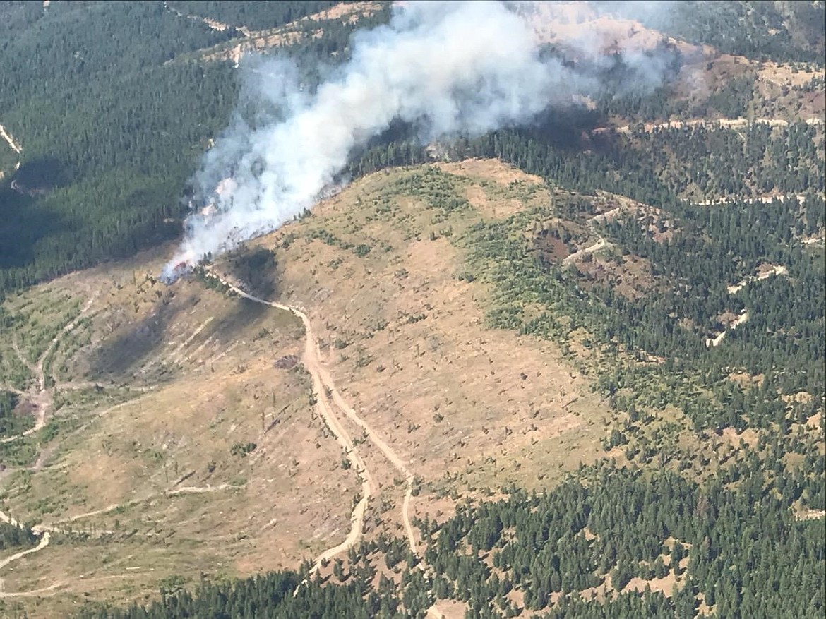 Smoke pours from the Swede Creek Fire in Lincoln County. (U.S. Forest Service photo)