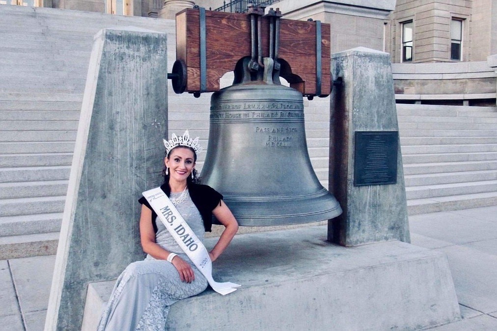 Bonner County’s Katherine Funk-Adlard is representing the state of Mrs. Idaho in this coming weekend’s national United States of America Pageant.