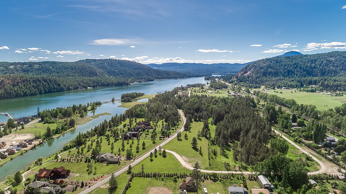 Lots are available at the Estuary Forest neighborhood of the Dover Bay Waterfront Community at Lake Pend Oreille.