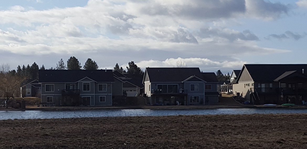 Homes on Radiant Lake have non-motorized boat and swimming access to the community’s waterfront.