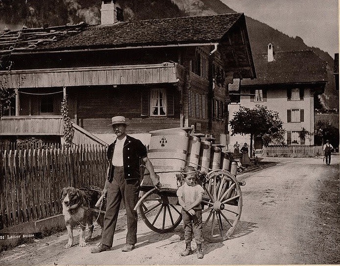 Milkman in the French-speaking part of Switzerland in the 1940s. [Source: Newlyswissed.com]