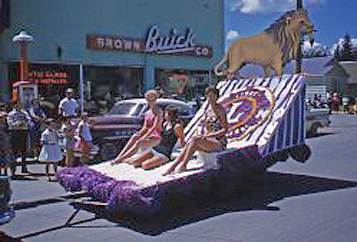 (Photo courtesy BONNER COUNTY HISTORICIAL SOCIETY) 
 Lions Club float at Pine and 3rd Avenue in Sandpoint during the Fourth of July parade in 1959.