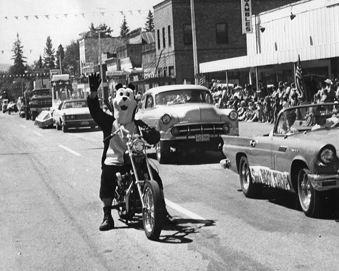 A photo of the Fourth of July parade in downtown Sandpoint (date unknown). Gambles store is pictured in the background.