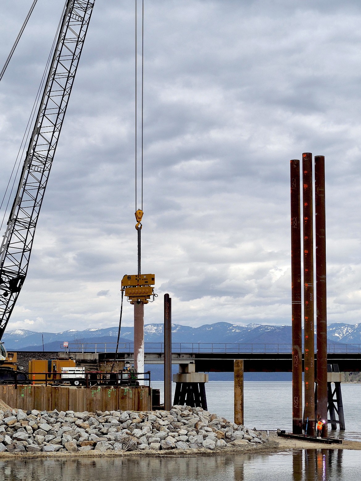 “A guy with a camera is not bored these days,” writes Dick Vail in submitting this Best Shot taken in mid-April. “There is so much happening. The crane is driving the piling in the ground and the workman is welding the three pilings.  Amazing to think their length will be driven that far in  the ground.” If you have a photo that you took that you would like to see run as a Best Shot or I Took The Bee send it in to the Bonner County Daily Bee, P.O. Box 159, Sandpoint, Idaho, 83864; or drop them off at 310 Church St., Sandpoint. You may also email your pictures in to the Bonner County Daily Bee along with your name, caption information, hometown and phone number to bcdailybee@bonnercountydailybee.com.