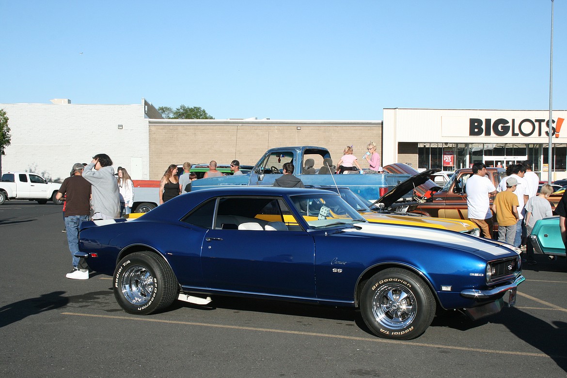 A sunny evening and a chance to go cruising brought out car enthusiasts and their cars Saturday.