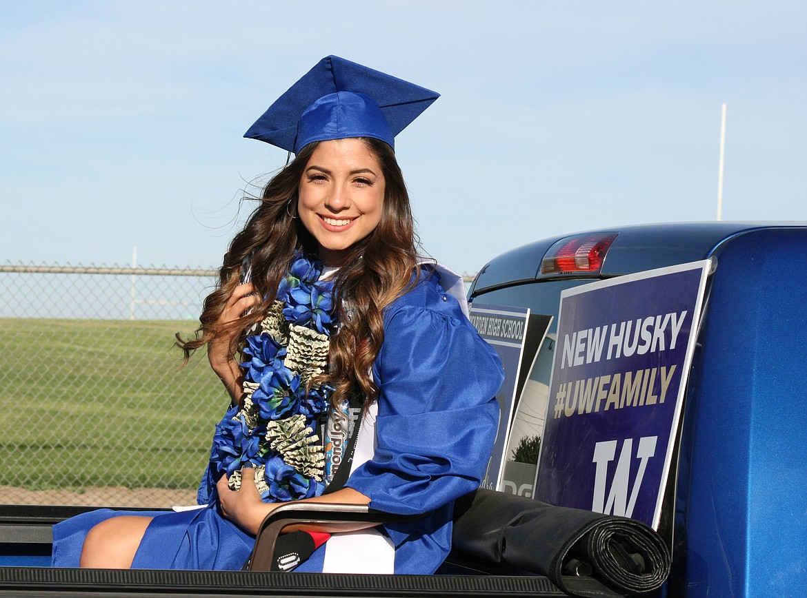 Cheryl Schweizer/Columbia Basin Herald 
  
 Warden High School seniors got a car parade as part of graduation ceremonies Friday.