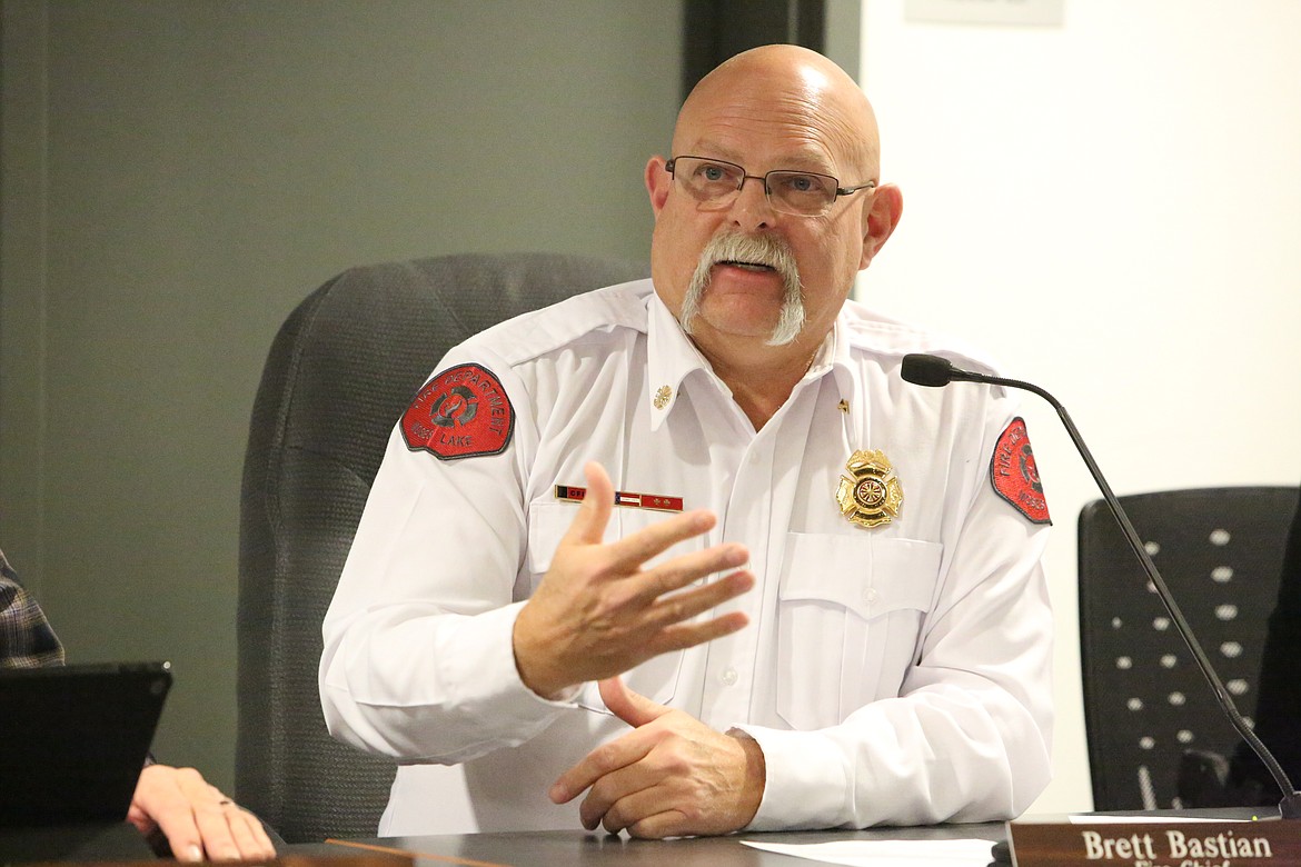 Emry Dinman/Columbia Basin Herald Fire Chief Brett Bastian presenting a proposed fire impact fee schedule to the Moses Lake City Council Tuesday.