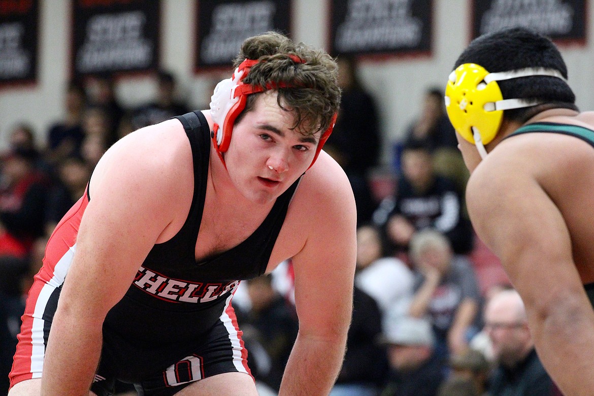 Casey McCarthy/Columbia Basin Herald Othello’s Elijah Roylance waits for the bout to restart after taking a break to deal with a bloodied nose at Othello High School on Saturday.