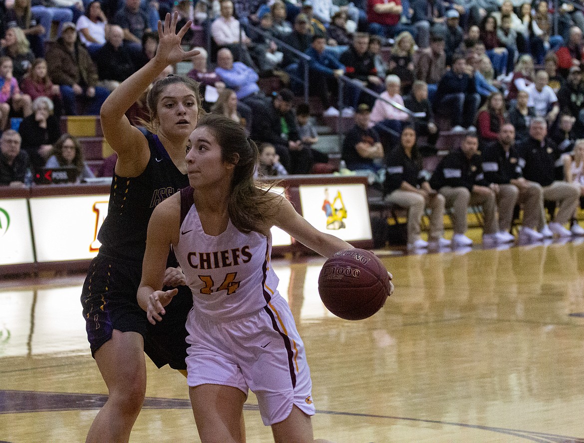 Casey McCarthy/Columbia Basin Herald Gabi Rios drives to the basket for the Chiefs in the first half of their 65-45 win over Issaquah on Friday.