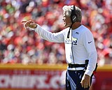 Carroll supports Bennett while saying Seahawks should stand