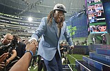 Griffin steals show, but Seahawks show commitment in draft