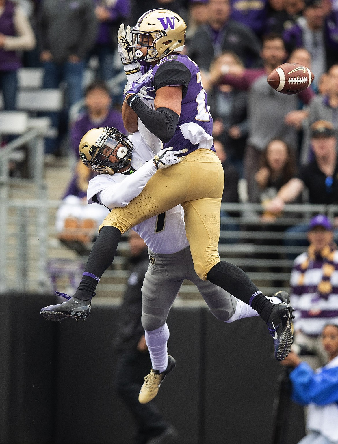 Washington receiver Ty Jones is in position to make the catch in the end zone, but is fouled on the play, resulting in a 1st-and-goal on the Colorado 7 for the Huskies, setting up their first touchdown on Saturday, Oct. 20, 2018, at Husky Stadium in Seattle. Washington won, 27-13. (Dean Rutz/Seattle Times/TNS)