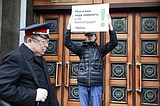 Russian lawmakers move to keep Putin in power past 2024