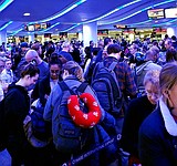 Trump defends US over airport crowding amid virus fears