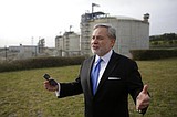 US seeks $3 billion to boost oil producers as prices plunge