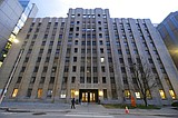 US hospitals rush to find beds for surge of virus patients