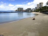 Hawaii governor orders quarantine for travel between islands