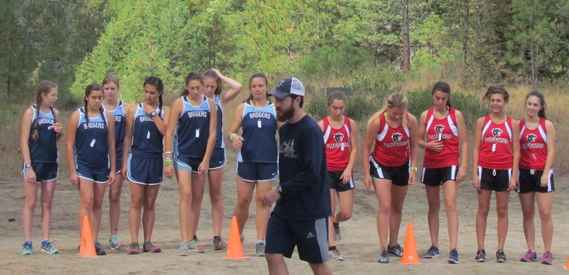 &#151; Photo by LYNNE HALEY
The Badger girls queue up for the start.