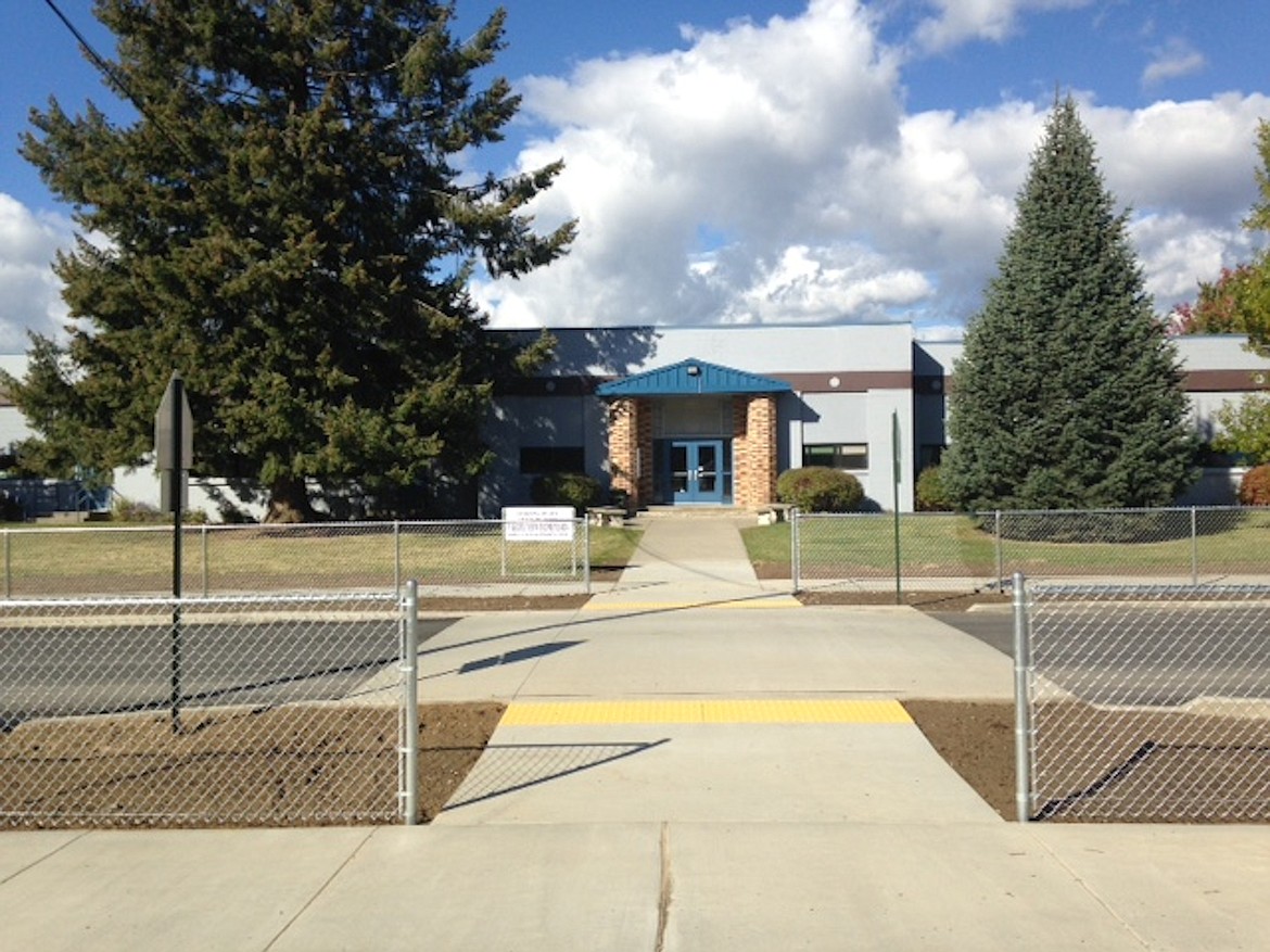 &#151;Photo courtesy NATHAN WILLIAMS
Valley View Elementary School underwent some construction this summer and sports new fencing, sidewalks, paved road, and a nice crosswalk area.