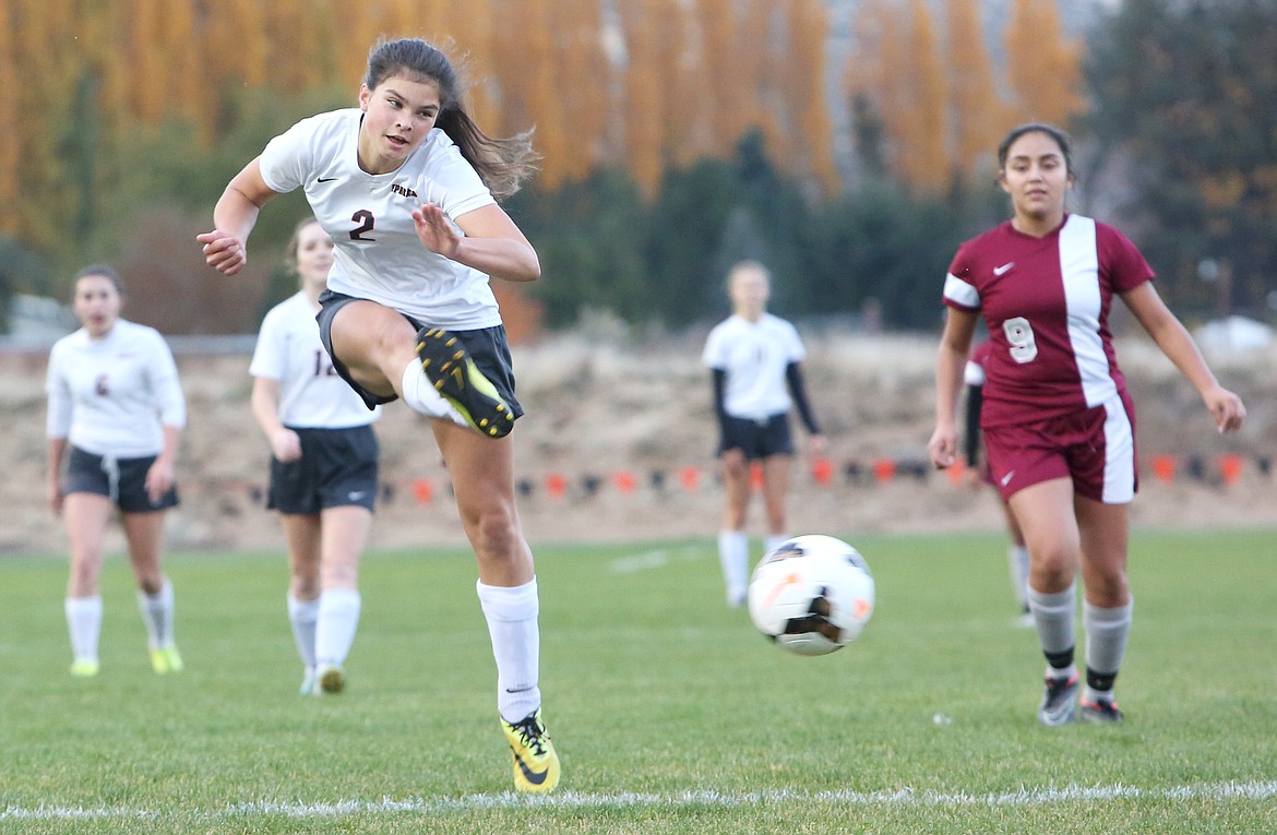 Connor Vanderweyst/Columbia Basin Herald
Ephrata forward Mya Spencer takes a shot against Grandview.