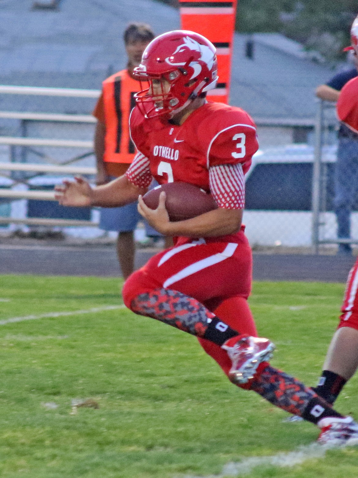 Bob Barrett Photo - Othello's Reese Jones scores to give Othello a 7-6 Kansas City tie-breaker victory over Selah at Grandview on Saturday.