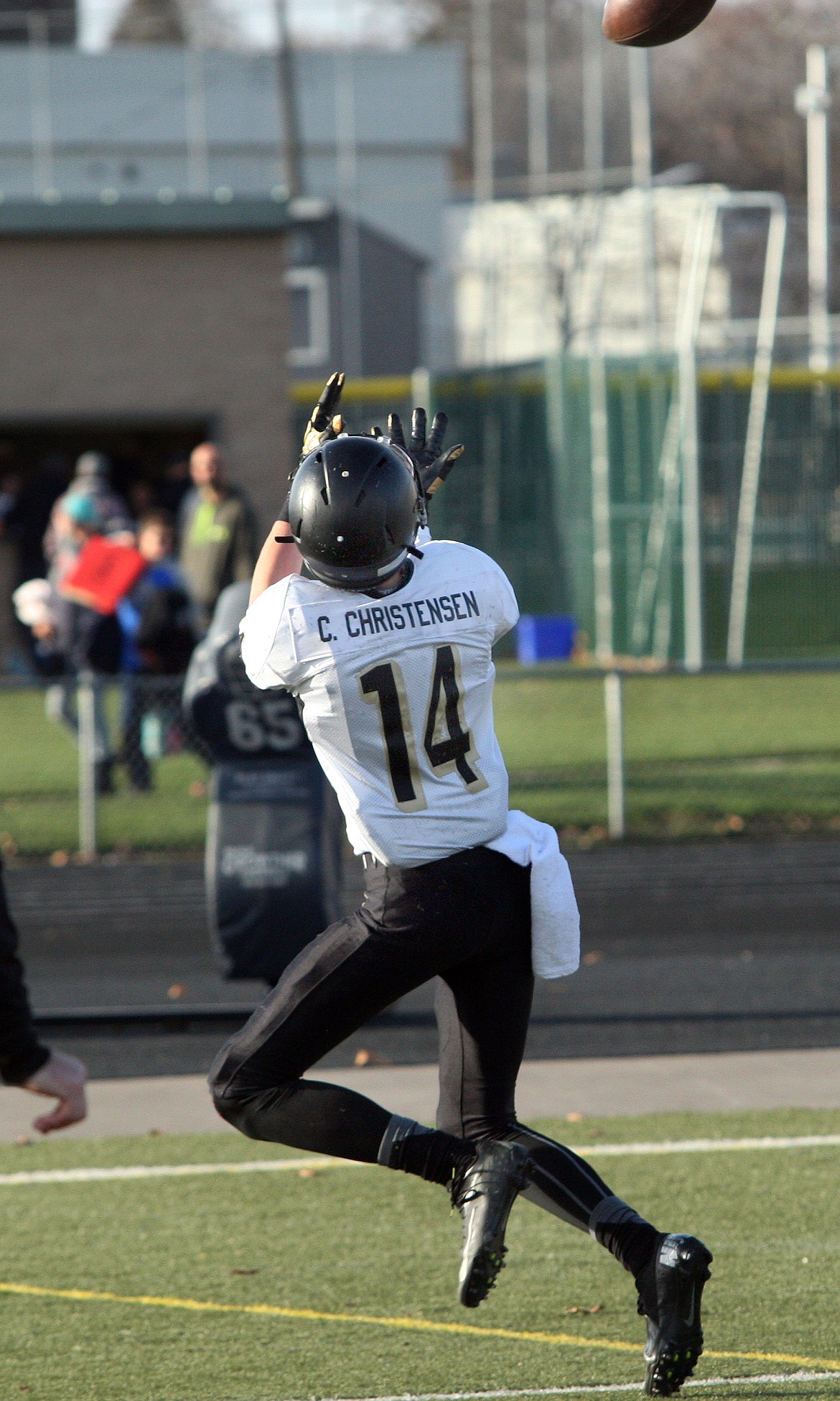 Rodney Harwood/Columbia Basin Herald
Royal wide receiver Corbin Christensen hauls in a touchdown pass in the second quarter of the Knights&#146; 56-0 victory over Deer Park in the 1A state semifinals. Royal will play Connell on Saturday in the Tacoma Dome for the state championship.