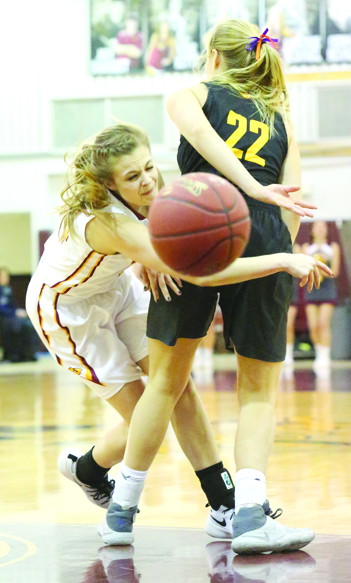 Connor Vanderweyst/Columbia Basin Herald
Moses Lake's Taylor Stevens passes through contact against Wenatchee.