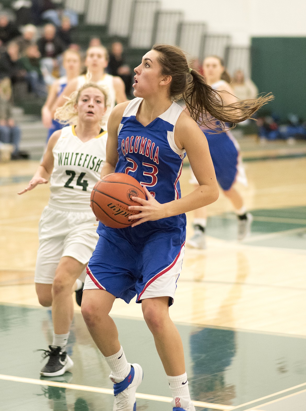 Peyton Kehr looks to take a shot against the Bulldogs.