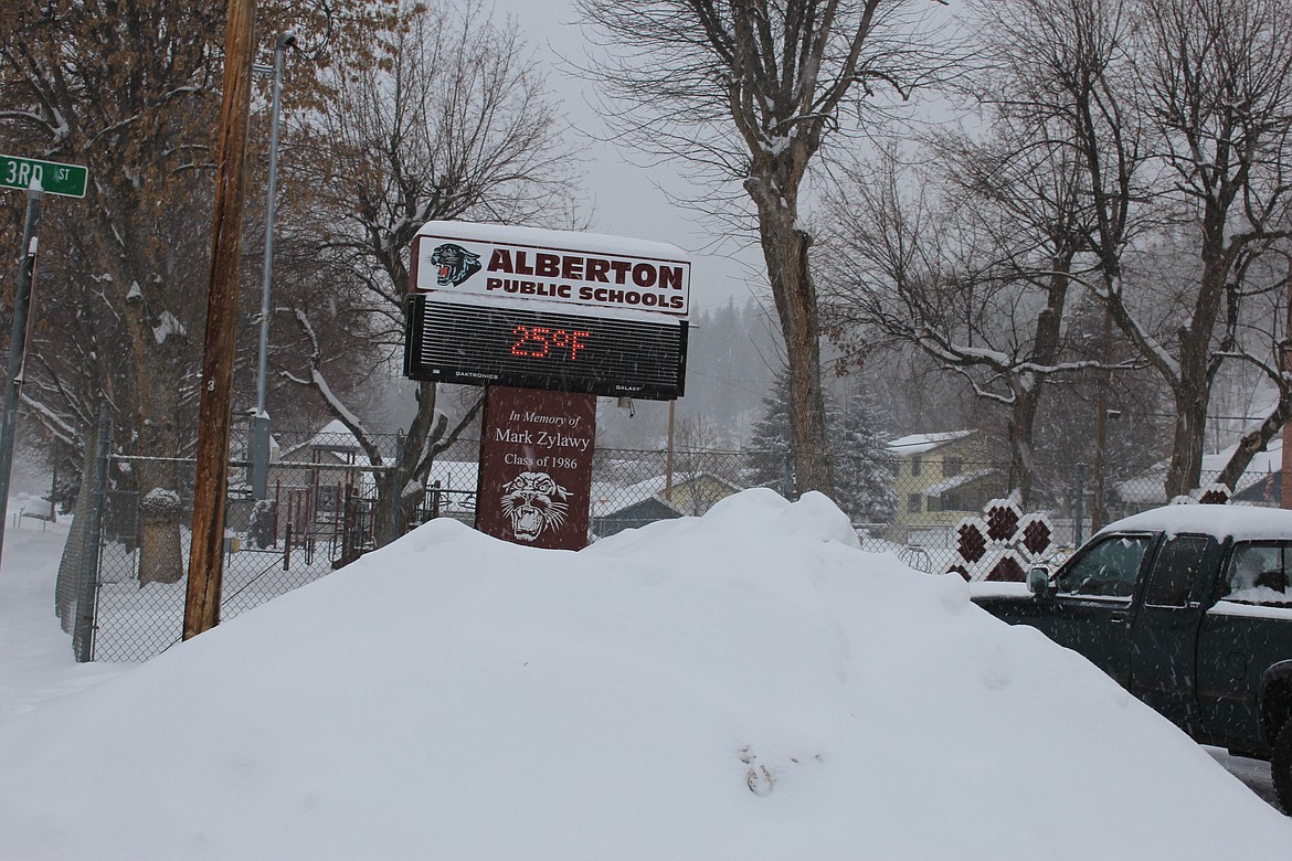 During Monday&#146;s snowstorm, Superior and St. Regis Schools closed for the day, but Alberton School kept their doors open and started their day on time.