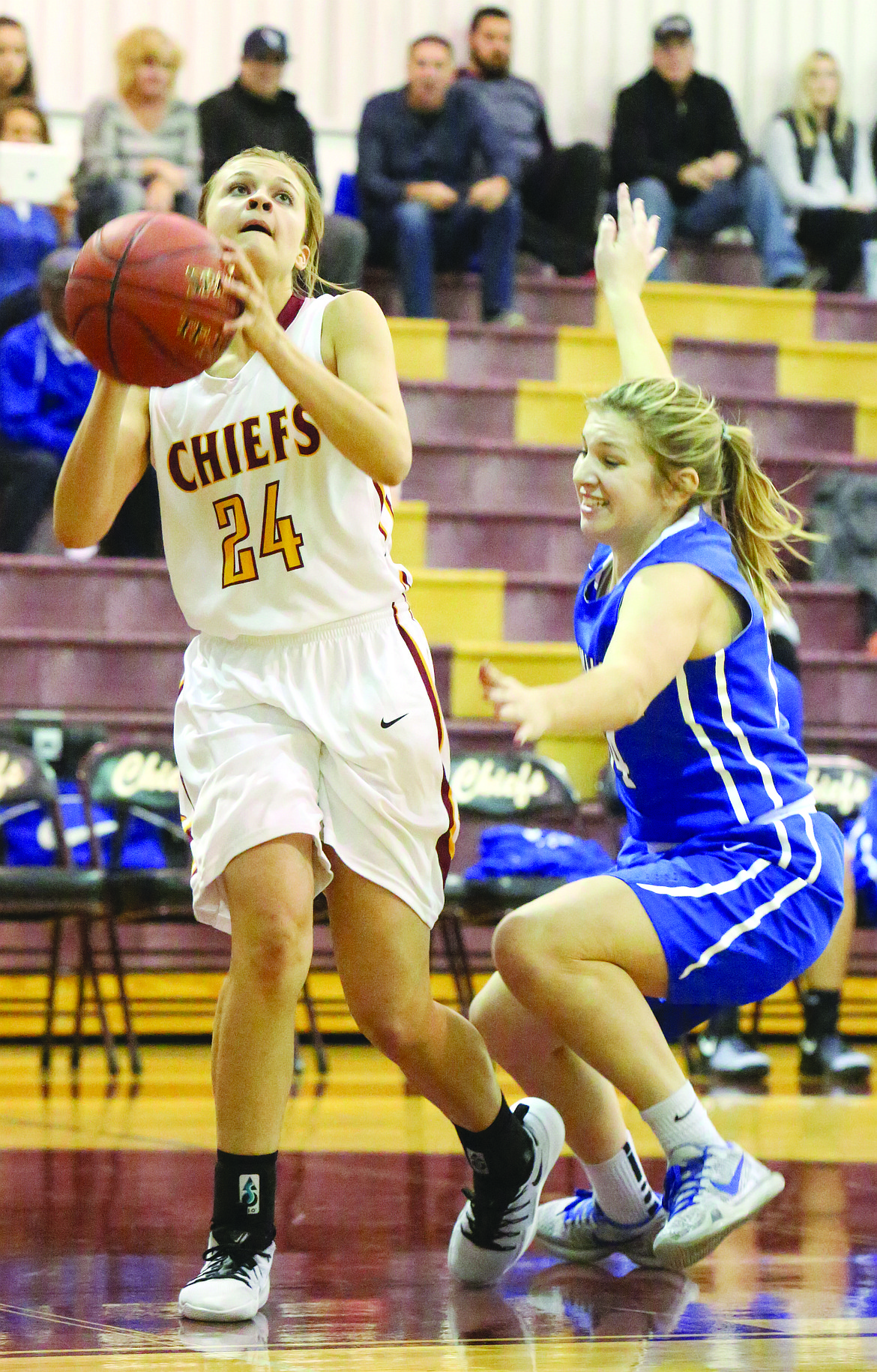 Connor Vanderweyst/Columbia Basin Herald
Taylor Stevens (24) focuses on the basket before a lay-up against Walla Walla.