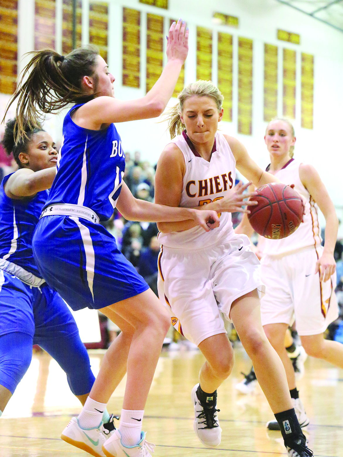 Connor Vanderweyst/Columbia Basin Herald
Moses Lake's Jessica Olson drives to the basket against Bothell.