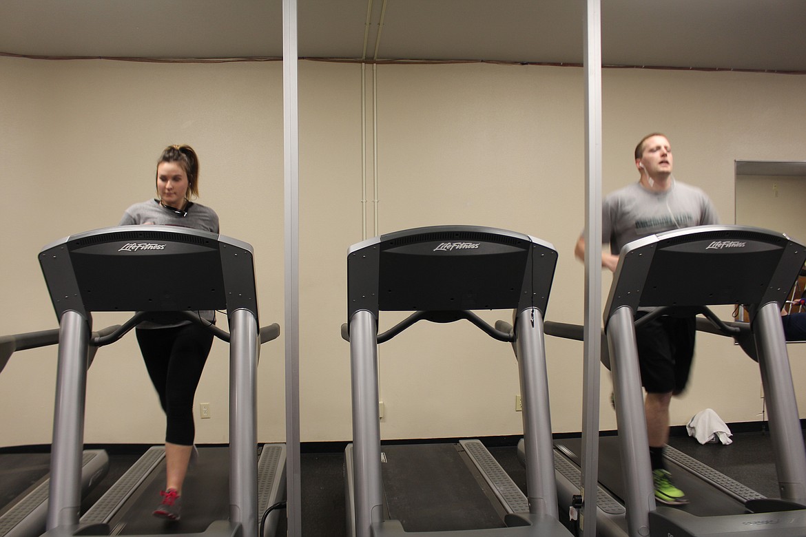 Cheryl Schweizer/Columbia Basin Herald
A runner takes to the treadmills at the South Campus Athletic Club.