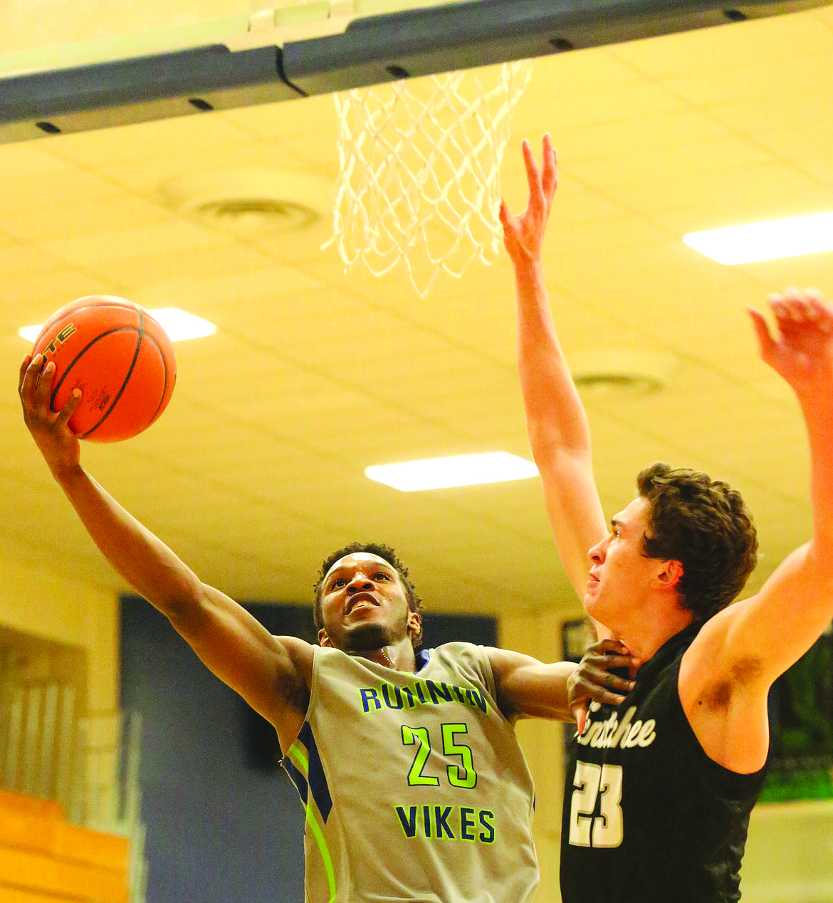 Connor Vanderweyst/Columbia Basin Herald
Big Bend's Jai Jai Ely tries to score past Wenatchee Valley's Connor Dowdy.