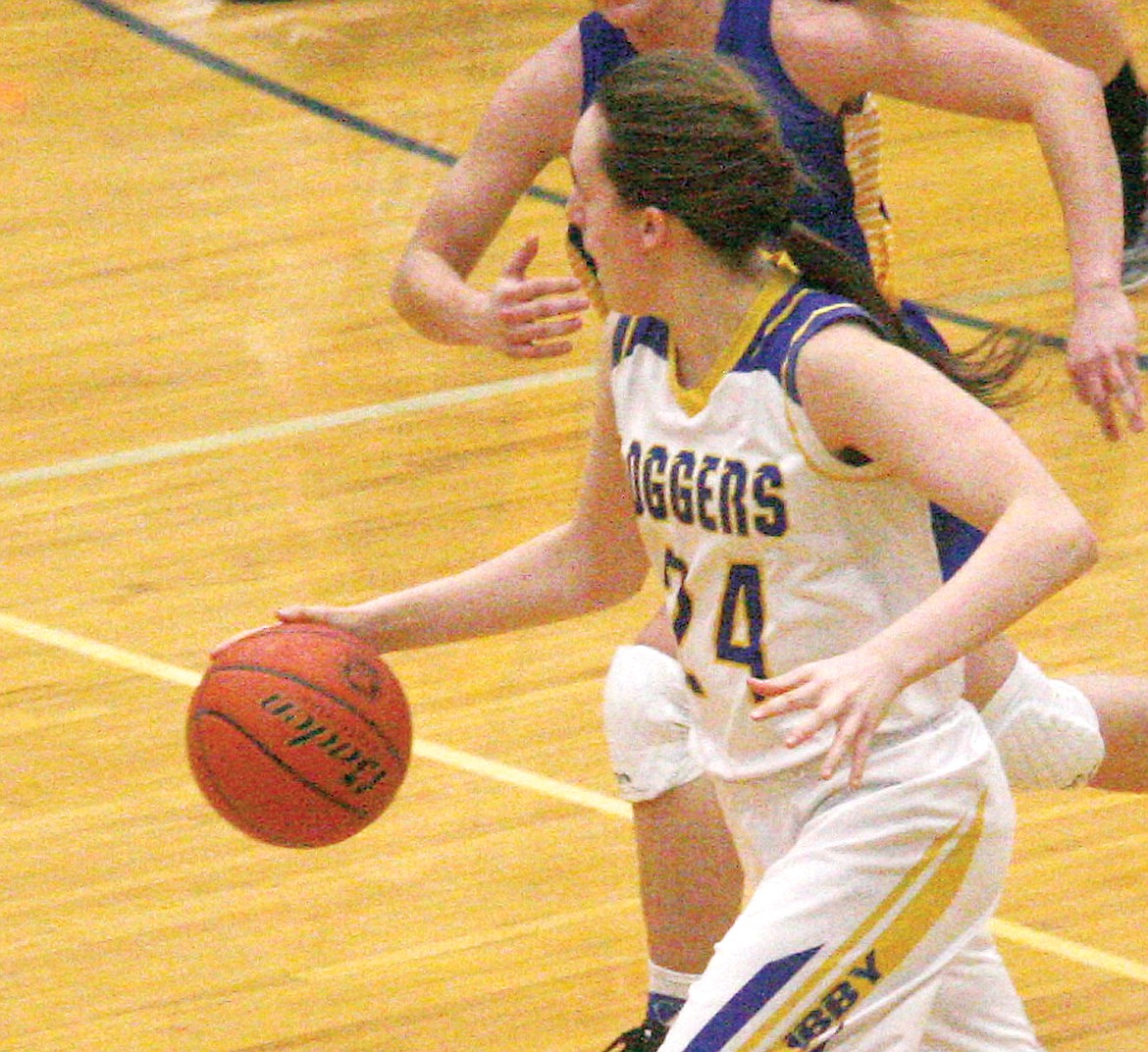 Jayden Winslow on her way to making a layup during the the second quarter of Tuesday night&#146;s game against Thompson Falls. (Bethany Rolfson/TWN)