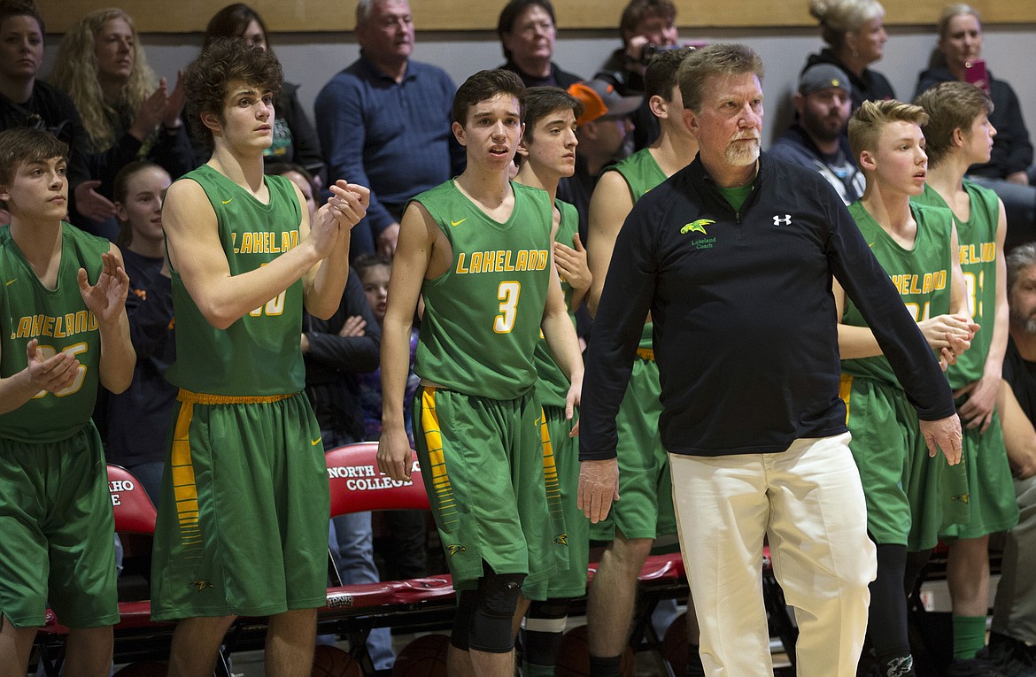 LISA JAMES/PressLakeland players react during the last minutes of their 4A Region 1 championship game against Moscow at NIC on Thursday night. Lakeland lost to Moscow, 44-45.