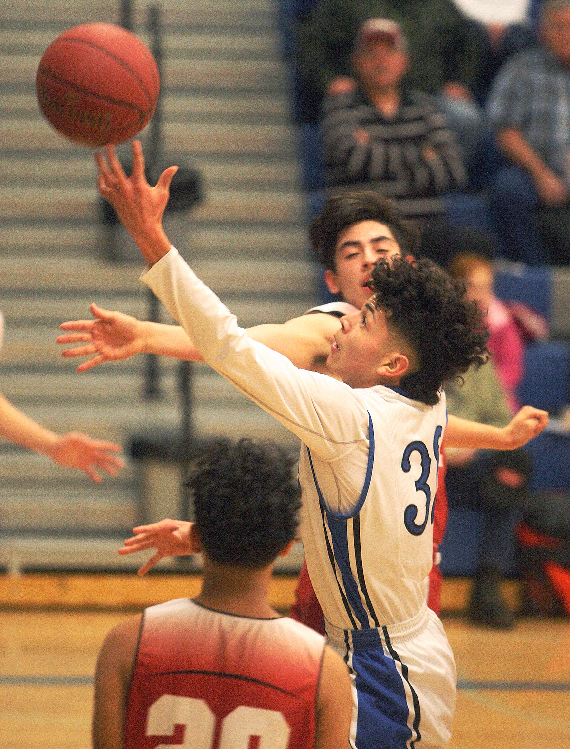 Rodney Harwood/Columbia Basin Herald
Warden senior J.R. Delgado (32) makes a runner down the lane during the first quarter of Friday night&#146;s 1A District 5 playoff game against Granger.