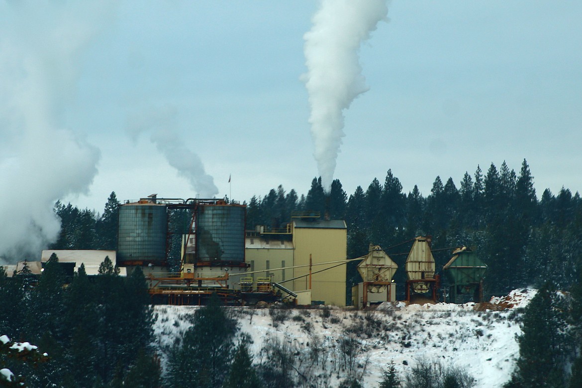 (Photo by STAR SILVA)
Idaho Forest Group, Moyie Springs Mill, situated above the confluence of the Kootenai and the Moyie rivers.