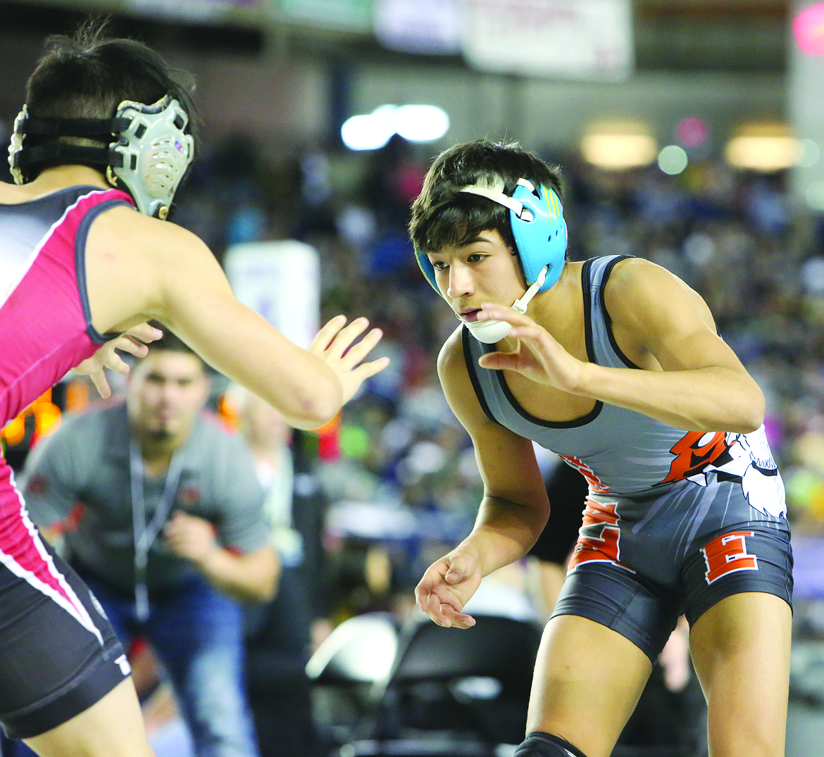 Connor Vanderweyst/Columbia Basin Herald
Ephrata&#146;s Sammy Flores competes in a consolation match.