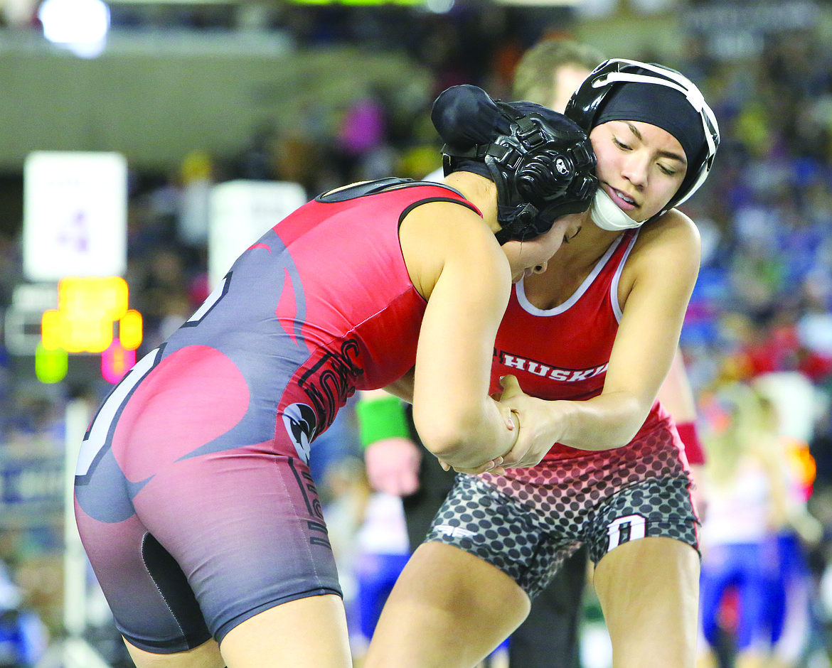 Connor Vanderweyst/Columbia Basin Herald
Othello&#146;s Nikki Velazquez ties up her opponent in the state semifinals.