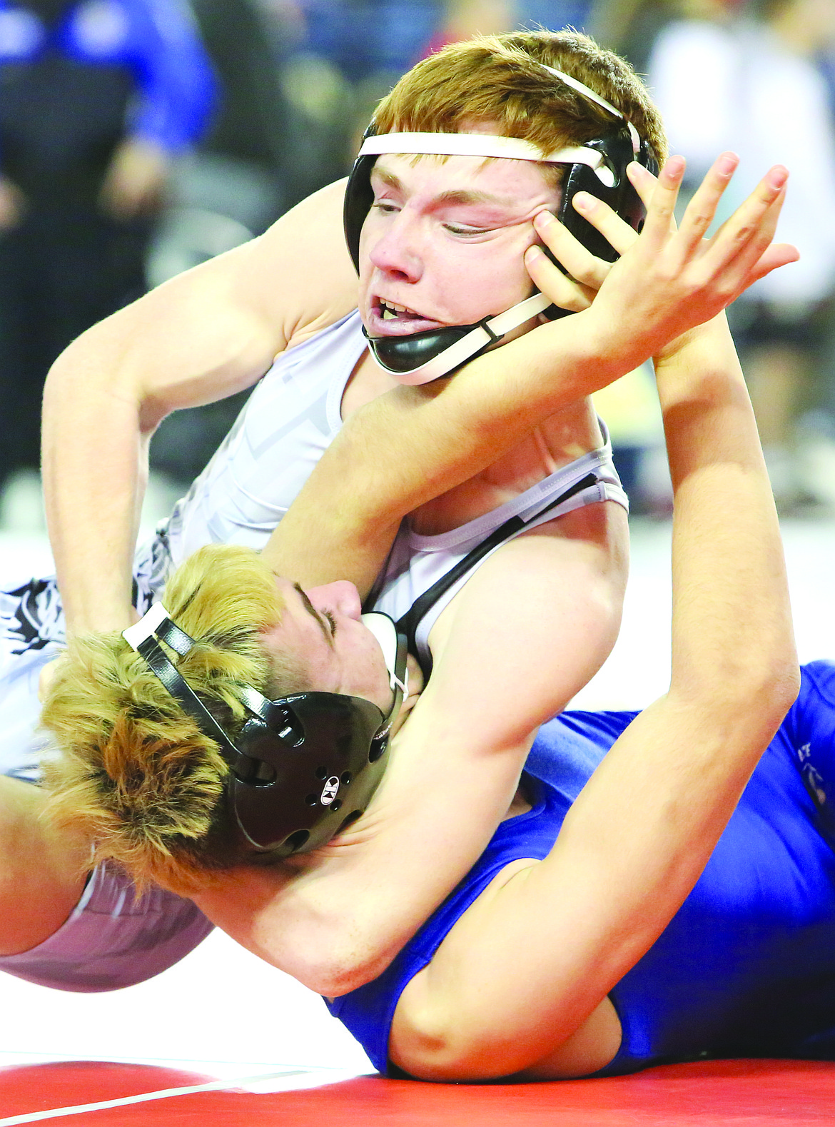 Connor Vanderweyst/Columbia Basin Herald
Warden&#146;s Rodrigo Ozuna tries to avoid being pinned.