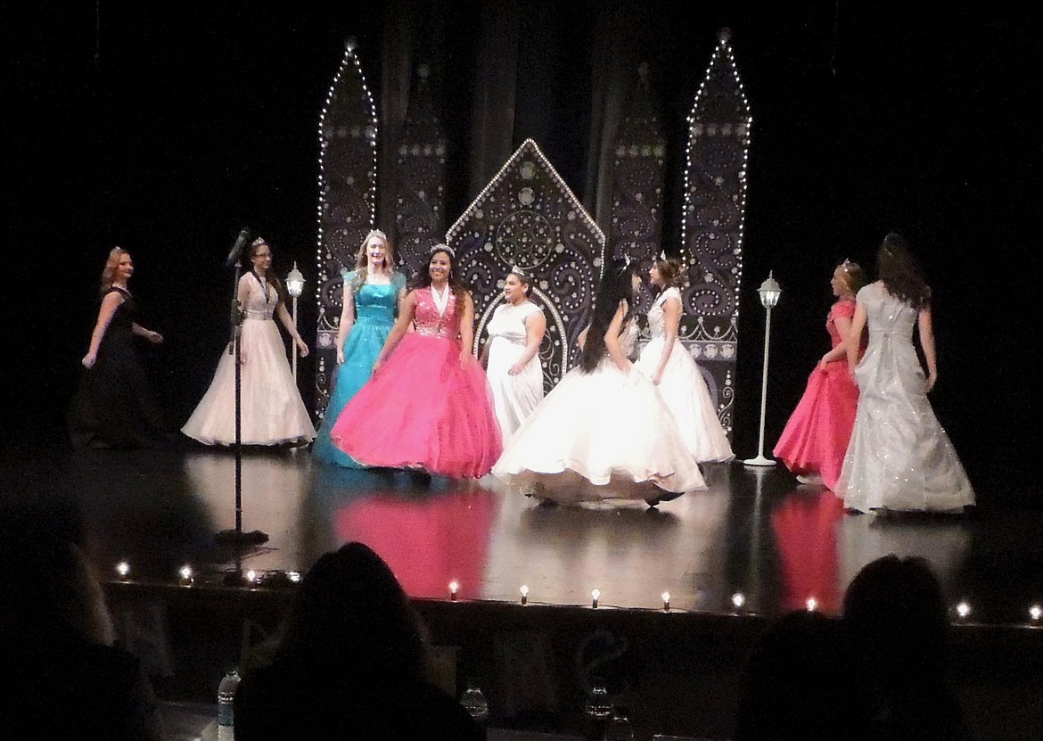 Ted Escboar/The Sun Tribune - With 2016 Othello DYW Wendy Rivera at the center, the 2016 court helps the 2017 contestants introduce themselves to an audience of about 300.