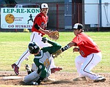 Othello, Quincy split CWAC doubleheader