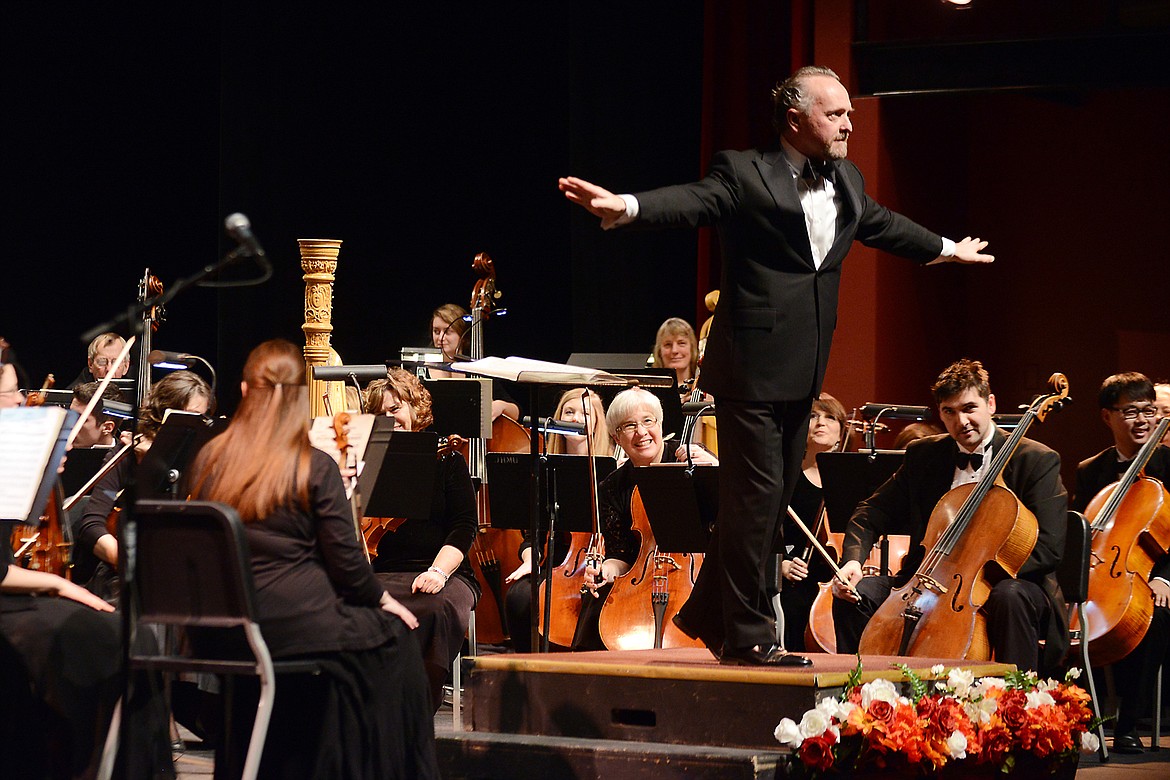 GLACIER SYMPHONY conductor John Zoltek leads an audience sing-along. (Photo provided by the Glacier Symphony and Chorale)