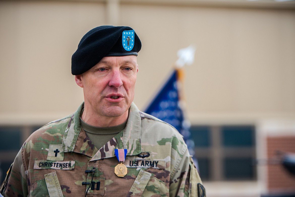 (FORT BENNING, Ga.) &#8211; Distinguished guests, Family members and Soldiers of 1st Battalion, 50th Infantry Regiment gather as Lt. Col. Franklin F. Baltazar, 1st Battalion, 50th Infantry Regiment battalion commander, presents the Soldier&#146;s Medal to Capt. (CH) Matthew C. Christensen, March 14, 2017, here, at 1st Battalion, 50th Infantry Regiment Headquarters on Sand Hill. (Photos by Patrick A. Albright, MCoE PAO Photographer)